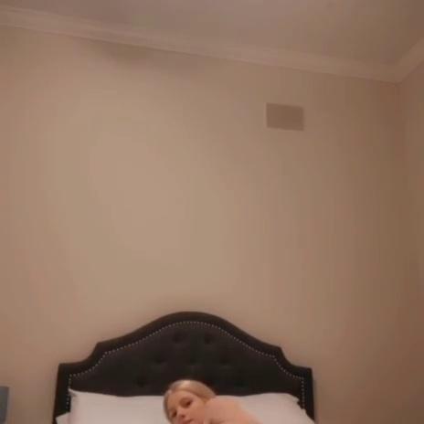 MsFiiire Sexy Strip Fingering Video Leaked
