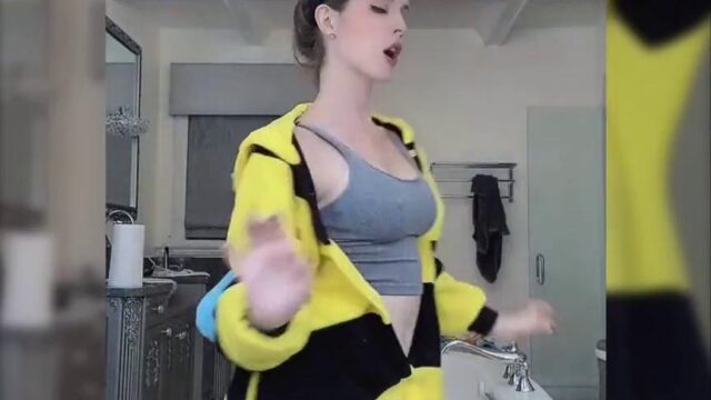 Amanda Cerny Nude Nip Slip While Striptease Video Leaked