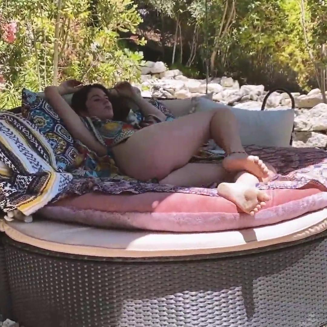Naked Bakers Nude Morning Teasing Video Leaked