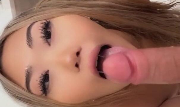 Emma Lvxx BG Bathroom Sex Tape Video Leaked