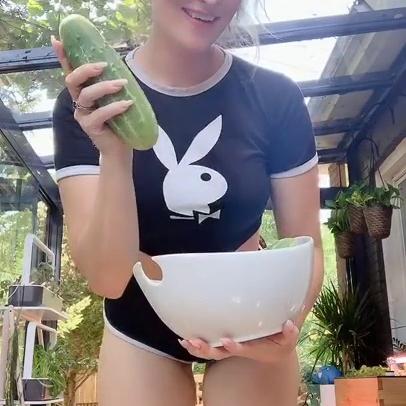 Holly Wolf Nude Green Thong Leaked Video