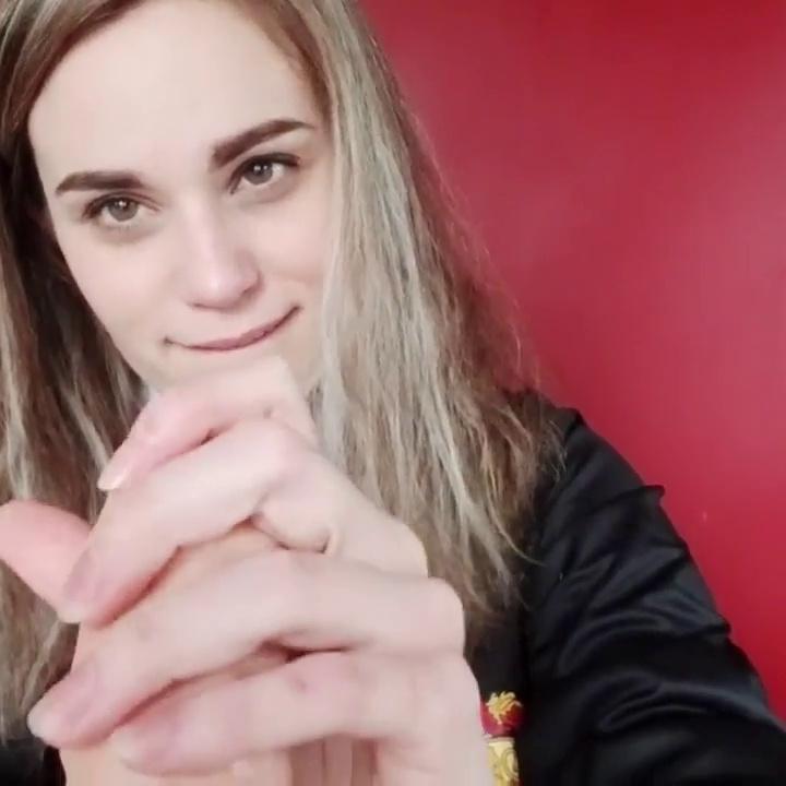 Hermione First Handjob Cosplay Porn Video