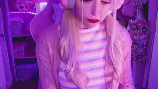 Katyuska Moonfox Masturbating Porn Video