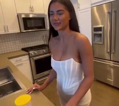 Mia Falls Fucks Her Visitor Onlyfans Video Leaked