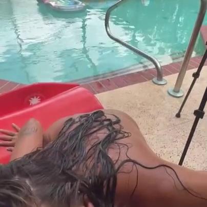 Emily Rinaudo Pool Sex Tape Facial Video Leaked